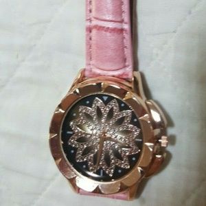 Luxury "Starburst" Women's Fashion Rhinestone Casual Quartz Watch !!!NEW!!!